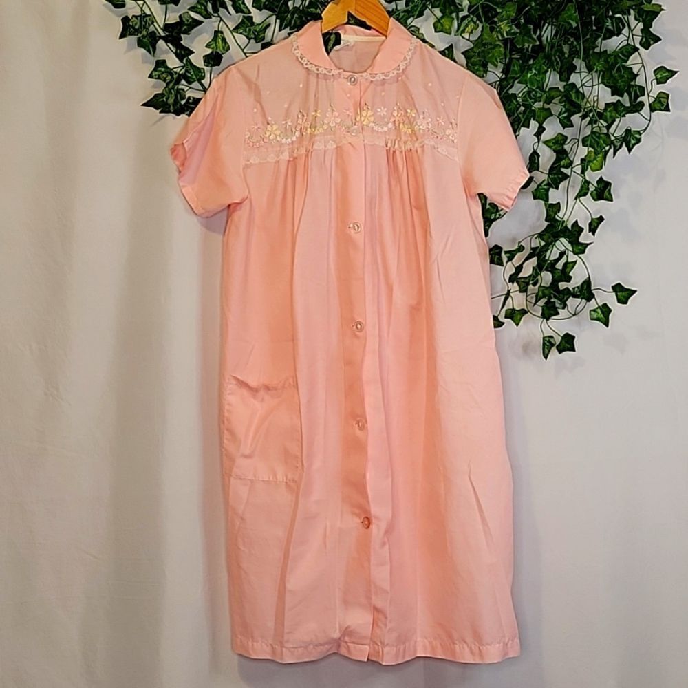 Philmaid. Vintage Night Gown. Size 32/34. EUC